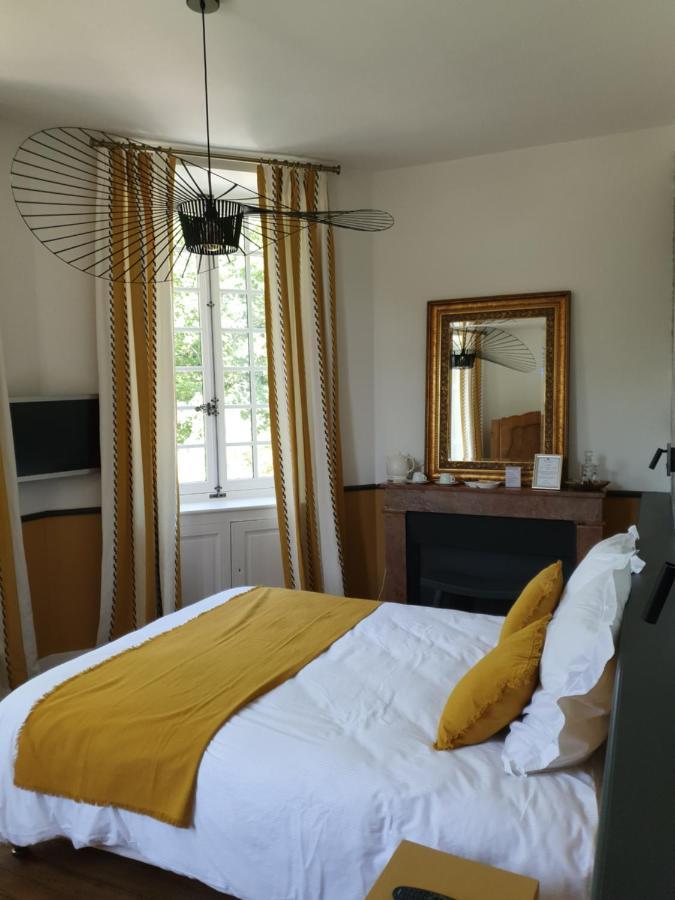 Chateau Du Bois De La Noe Bouaye Bagian luar foto