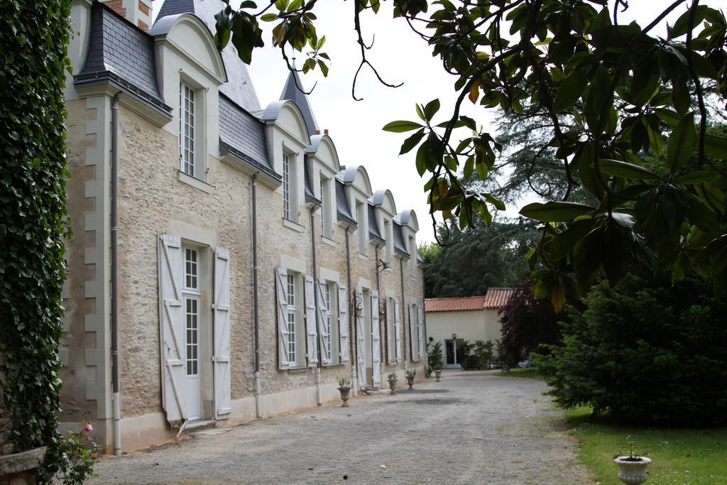 Chateau Du Bois De La Noe Bouaye Bagian luar foto