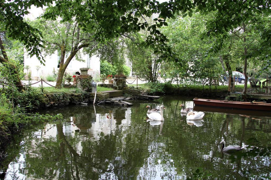 Chateau Du Bois De La Noe Bouaye Bagian luar foto