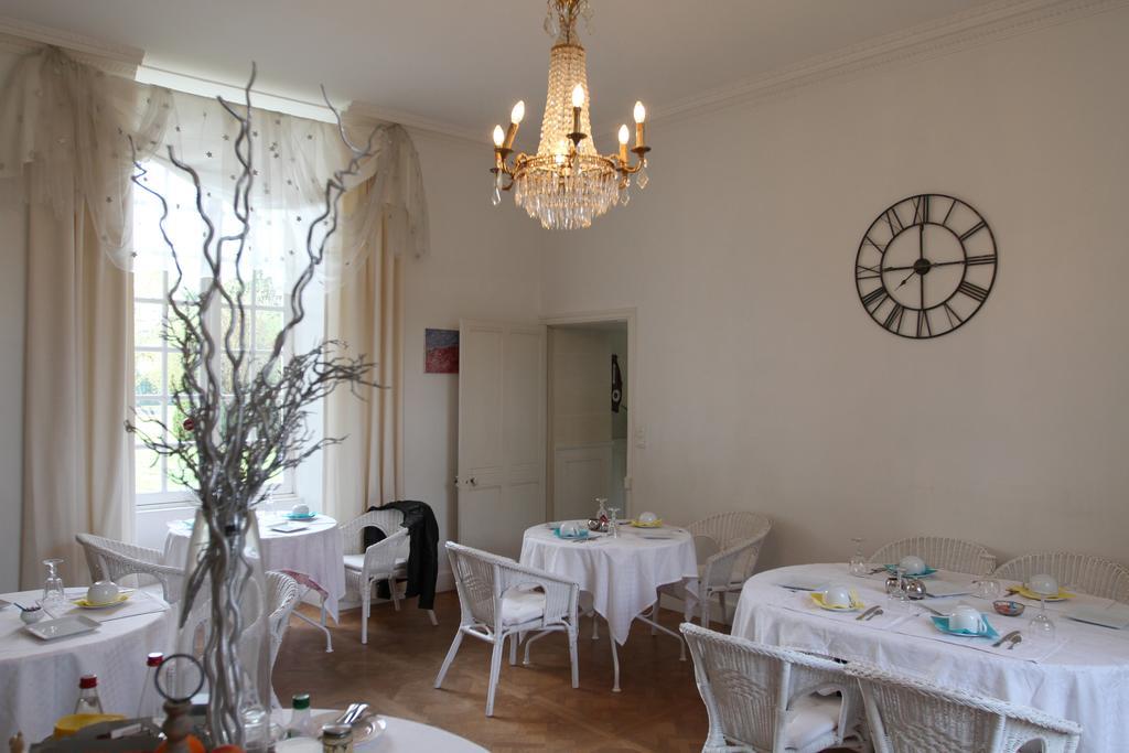 Chateau Du Bois De La Noe Bouaye Bagian luar foto