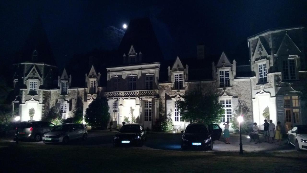 Chateau Du Bois De La Noe Bouaye Bagian luar foto
